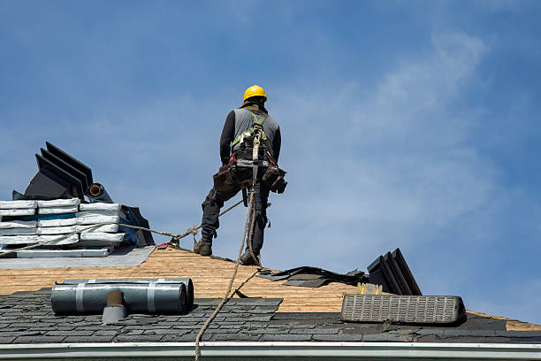 Professional Gutter Installation technician working in North Bloomfield, OH